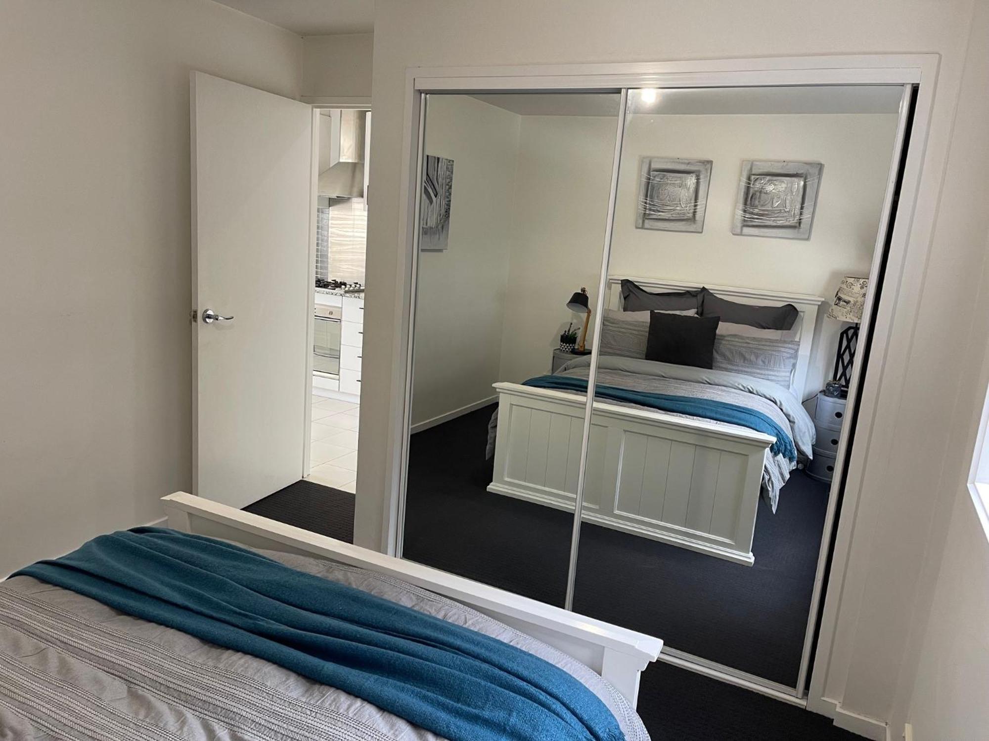 Appartamento Qbn Cracker: 2Br, 2Ba, 2 Secure B/ Ment Car Parks Queanbeyan Esterno foto